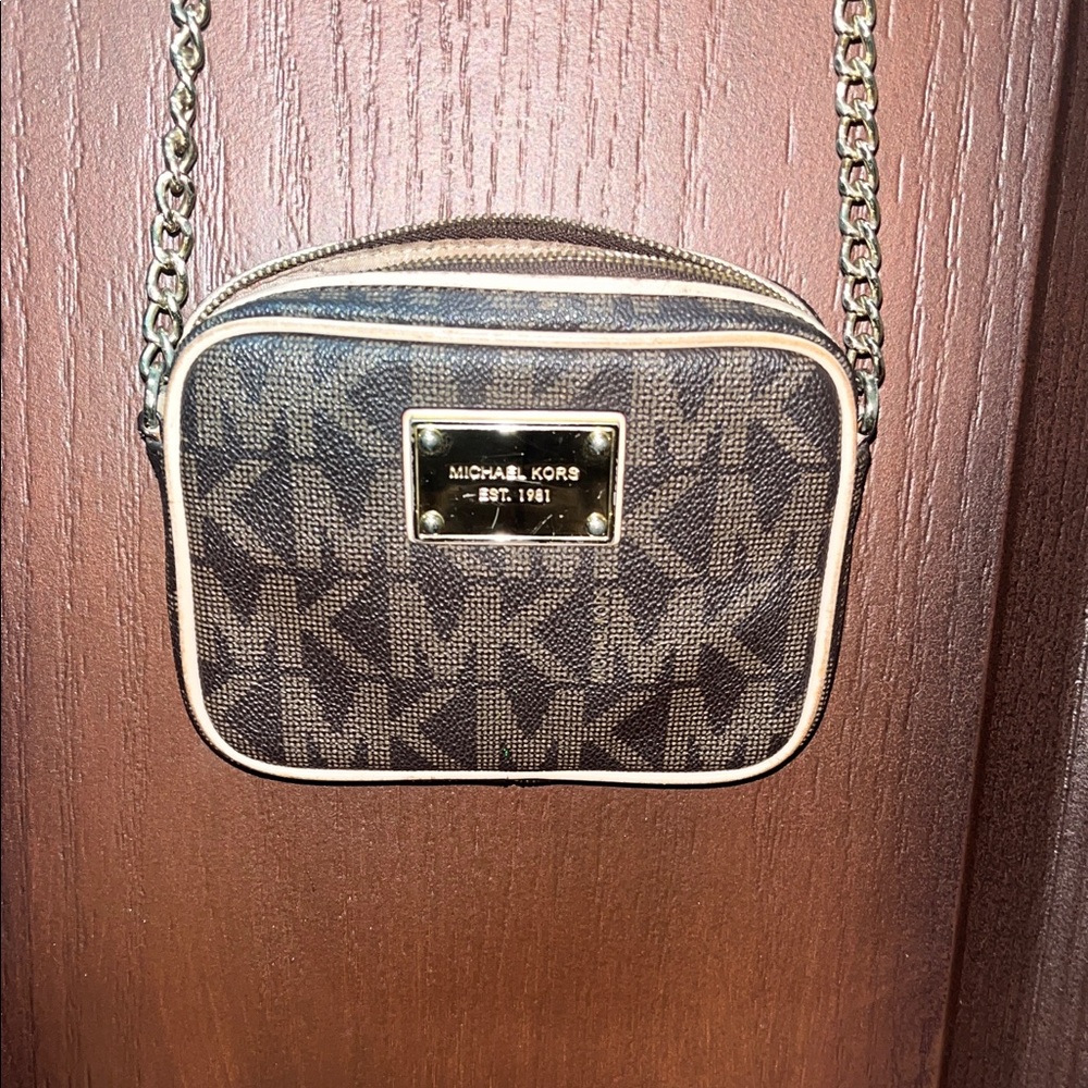 Michael Kors Logo Patterned Chain Bag